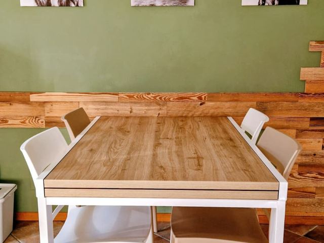 Tavolo da pranzo per quattro persone